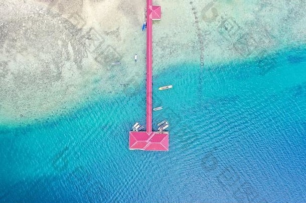 空中视图主要码头红色的屋顶蓝色的海洋海滩国内活动bum-bum岛semporna上午马来西亚婆罗洲