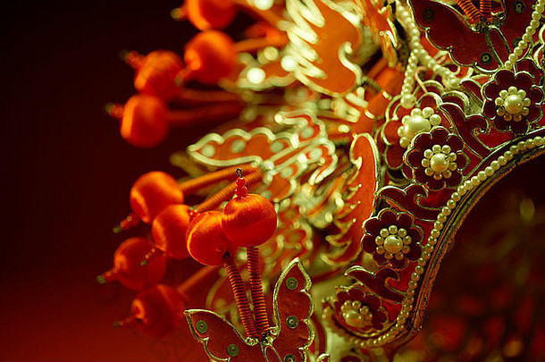 中国传统婚礼冠，凤凰冠