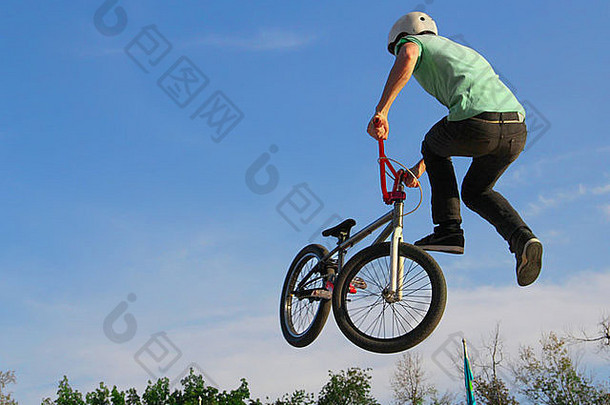 BMX骑自行车自行车体育运动