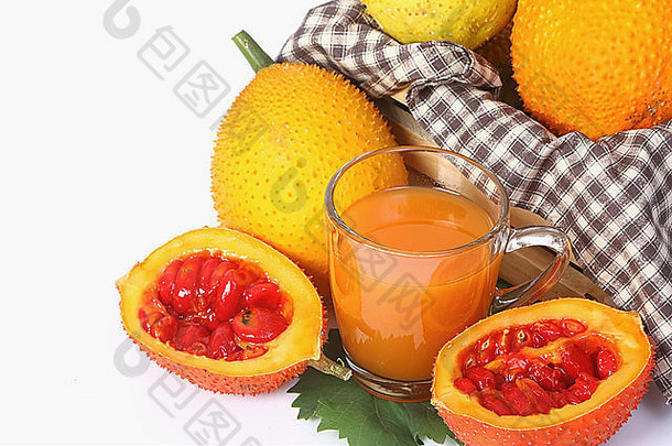 Gac水果、带果汁的小菠萝蜜