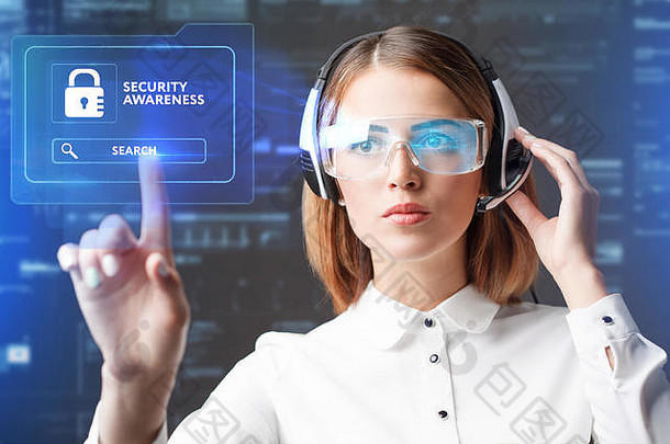 业务技术互联网网络概念技术未来年轻的女商人工作虚拟眼镜选择图标安全多久