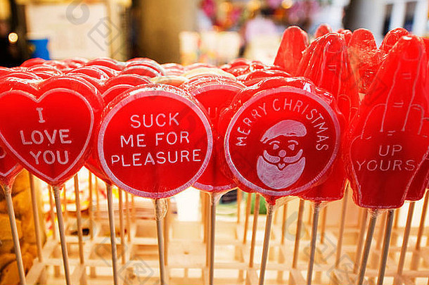伦敦考文特花园市场红色的棒棒糖有趣的有趣的弄脏的消息单词圣诞节消息爱吸快乐