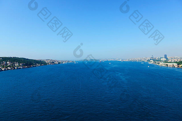 伊斯坦布尔博斯普鲁斯海峡风景。