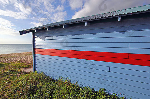 澳大利亚维多利亚州莫宁顿半岛BDB彩色海滩的宽镜头和鱼眼镜头照片