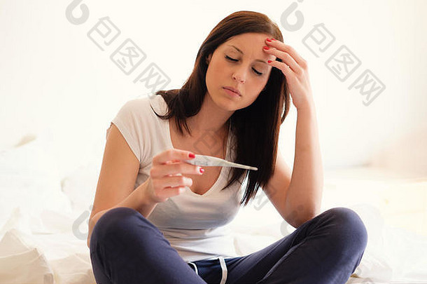 女人感觉抑郁伤心怀孕测试结果