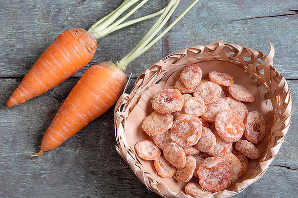 越南春节食品，胡萝卜酱，甜食是农历新年的传统食品，可以用胡萝卜制作