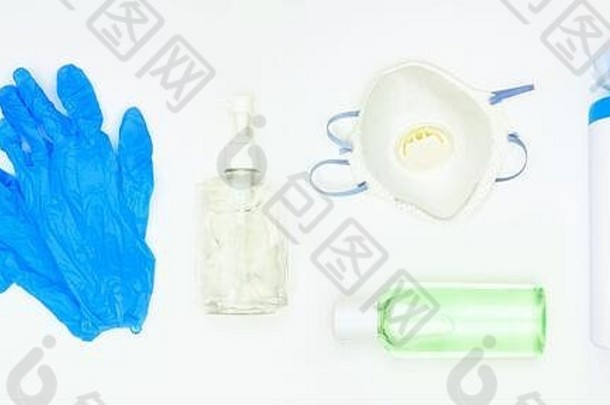冠状病毒预防设备集白色背景手套手洗手液面具消毒湿巾前视图