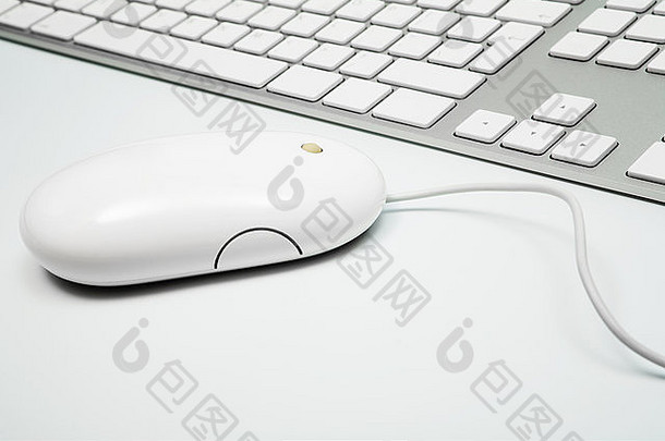 现代计算机键盘和鼠标