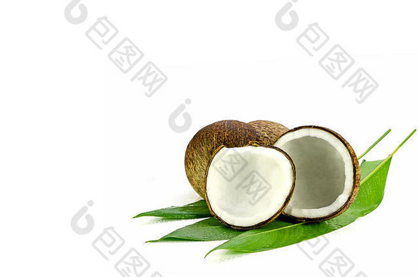椰子（椰子）。用新鲜的有机椰子仁切碎椰子壳，制成椰奶，冷榨椰子