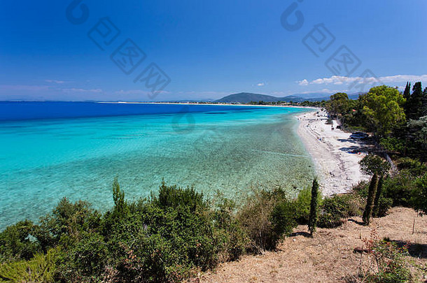 位于爱奥尼亚海的<strong>希腊</strong>莱夫卡达的Agios Ioannis海滩的绿松石海水。