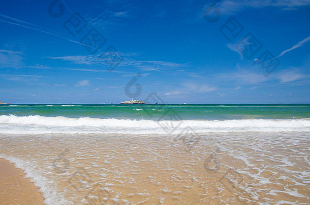 桑坦德湾El Puntal沙洲宽阔的沙滩