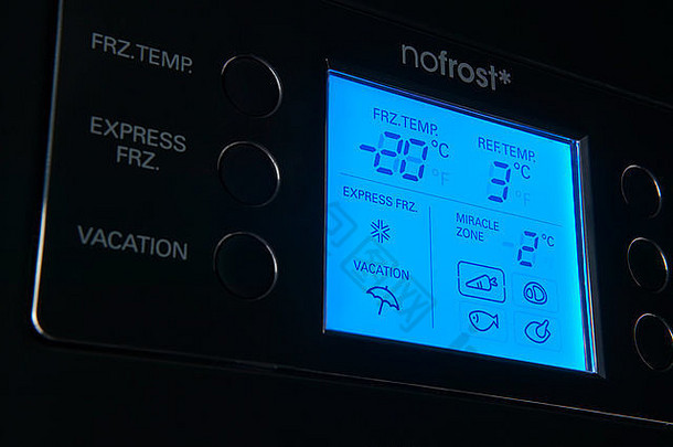 现代冰箱显示控制面板蓝色的语气关闭低关键