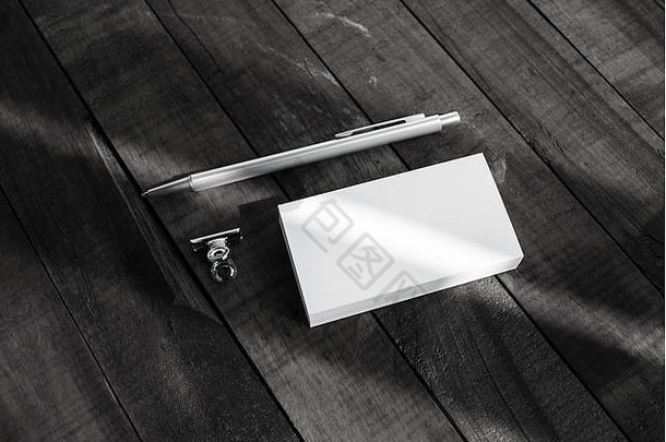 空白业务卡片笔木背景照片空白文具