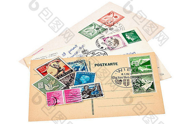 白色背景的邮票和明信片