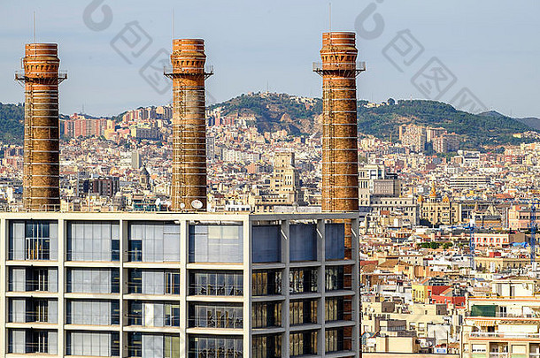 “Tres Xemeneies”原工业综合体（现为FECSA-ENDESA电气公司办公楼），巴塞罗那。加泰罗尼亚，西班牙