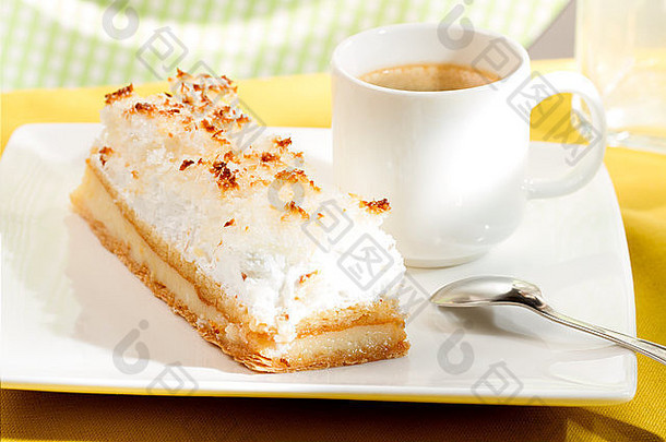 咖啡椰子奶油蛋糕