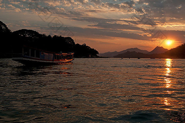 船旅行设置太阳湄公河河返回銮prabang老挝