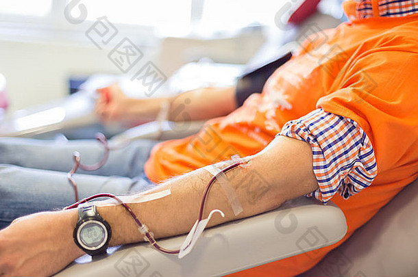 献血时献血者。