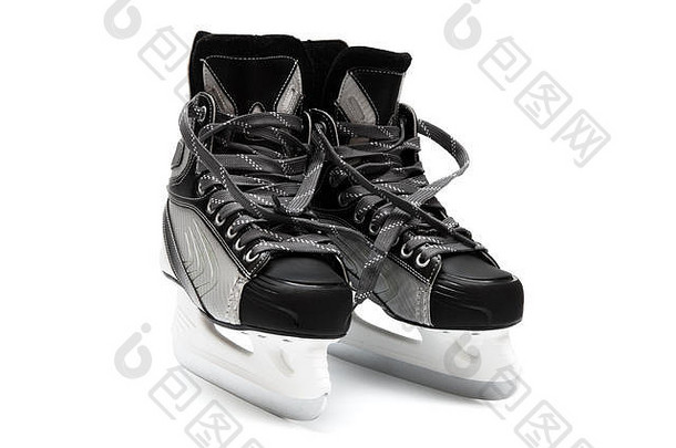 现代黑色的溜冰鞋白色背景