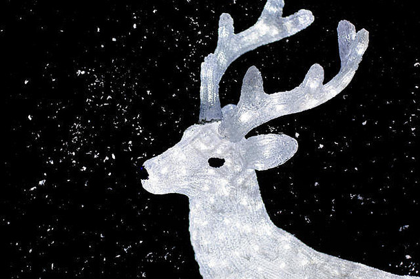 圣诞节灯形状驯鹿雪