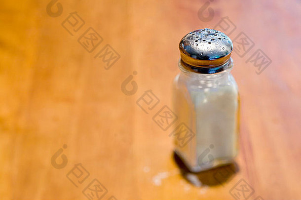普通桌板盐瓶