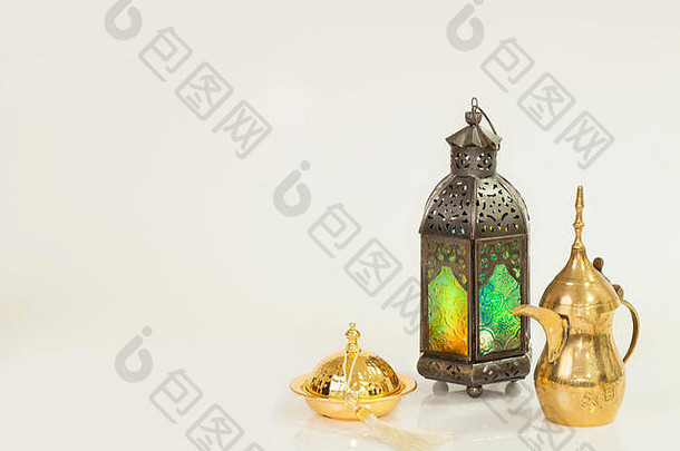 独特的灯笼，阿拉伯咖啡壶达拉