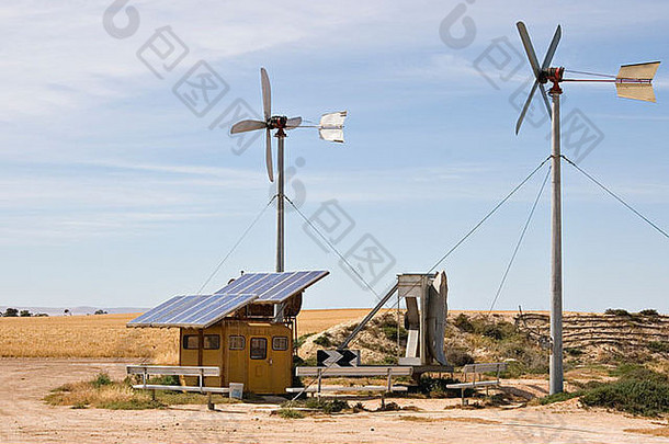 自制的风太阳能能源来源替代能源农场回收材料