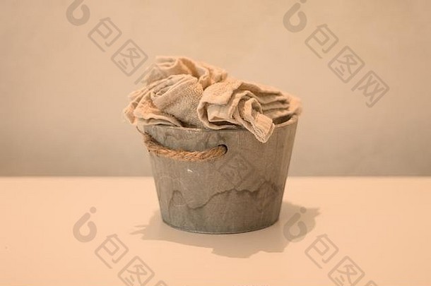 孤立的木篮子毛巾pesaro意大利欧洲