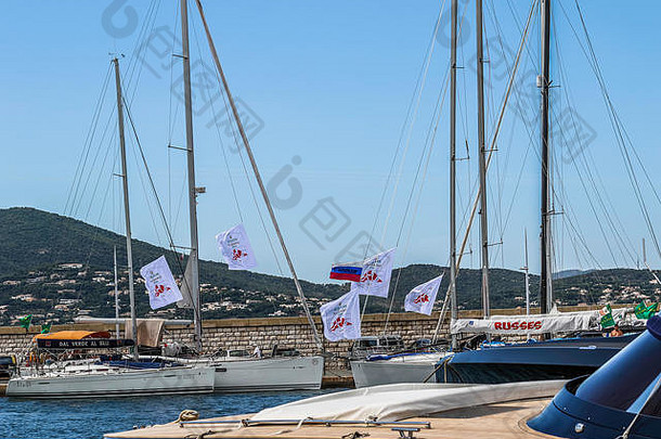 Sportmer-法国圣特罗佩斯港-吉拉利亚-<strong>劳力士</strong>-帆船运动-弗雷西亚·罗萨-老牌保时捷-2019年6月8日信用照片伊洛娜·巴纳
