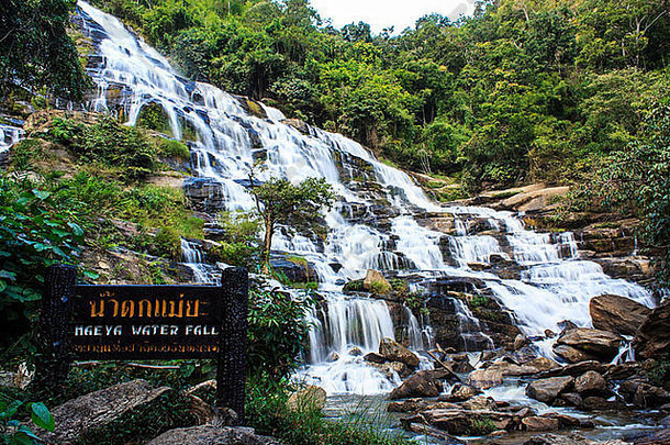 泰国清迈maeya瀑布