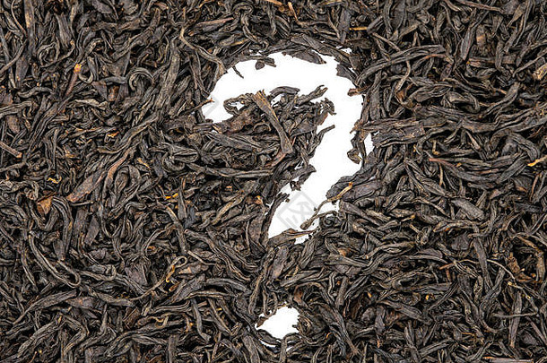 拉桑苏<strong>冲茶</strong>，问号形状，特写。烟熏红茶用于减肥、替代和改善心脏健康。