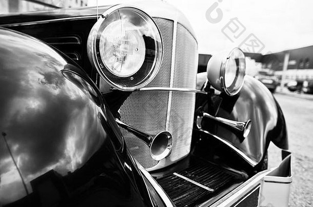 古董车头灯关闭黑色的白色照片