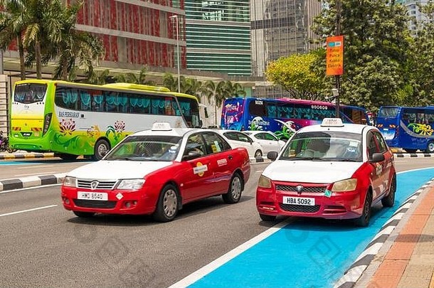 交通(泥马来西亚色彩斑斓的车辆汽车出租车公共汽车旅游运输