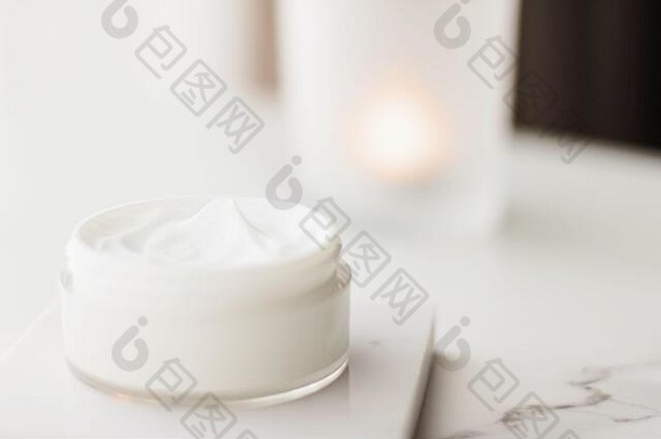 脸奶油保湿霜Jar奢侈品护肤品化妆品抗衰老产品健康的皮肤美例程