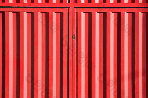 红钢装运集装箱波纹壁详图。