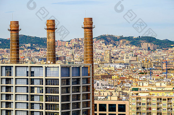 “Tres Xemeneies”原工业综合体（现为FECSA-ENDESA electric company办公楼），巴塞罗那。加泰罗尼亚，西班牙