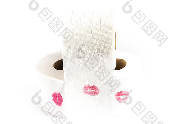 沾着红色嘴唇的厕纸卷，就像一个恋爱中的女人的吻