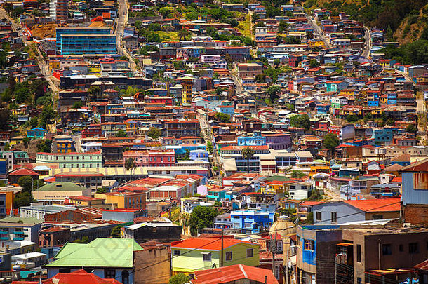 色彩斑斓<strong>的</strong>建筑山联合国教科文组织<strong>世界</strong>遗产城市瓦尔帕莱索智利