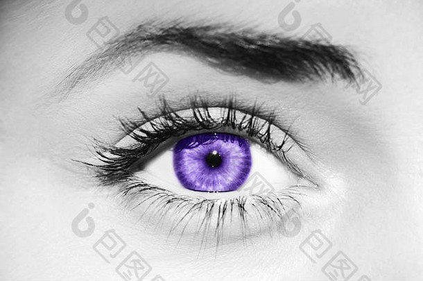 超紫罗兰色的眼睛