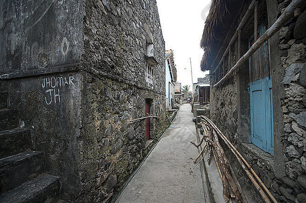 年轻菲律宾3月殖民风格ivatan少数民族房子萨布唐岛年轻最北的