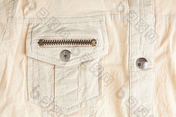 衬衫皮瓣贴袋特写镜头按钮邮政编码纺织纹理