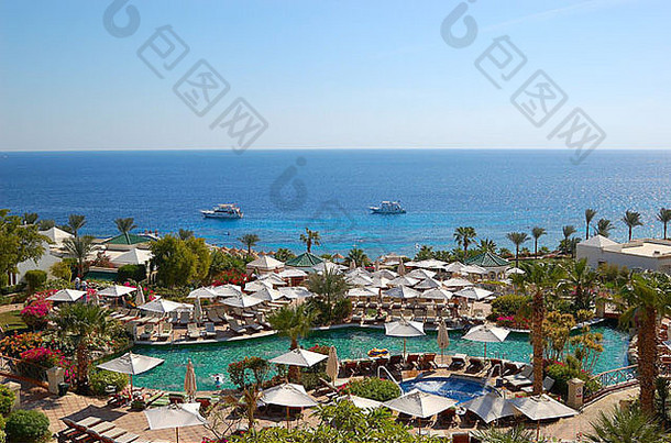 游泳池海滩奢侈品酒店沙姆谢赫。埃及