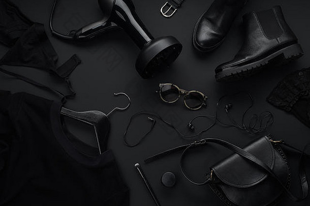 黑色的单色平铺黑色的背景衣服配件美设备黑色的星期五出售概念