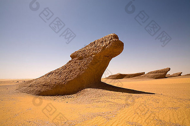关闭yardangs泥狮子中期一天太阳撒哈拉沙漠沙漠路线gilfkebir西方沙漠埃及