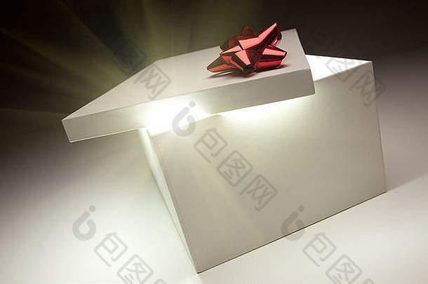 礼物盒子红色的弓成员揭示明亮的内容顺次排列背景