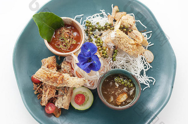 菜泰国中国国际厨房孤立的白色