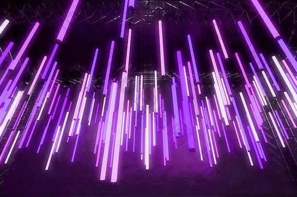 集合紫色的荧光管灯挂脚手架音乐会阶段装饰渲染