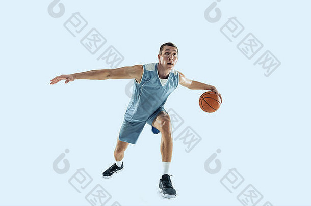 能源年轻的高加索人篮球球员团队行动运动跳孤立的蓝色的背景概念体育运动运动能源动态健康的生活方式培训练习