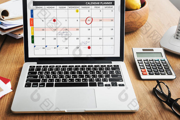 笔记本日历移动PC任命时间表概念