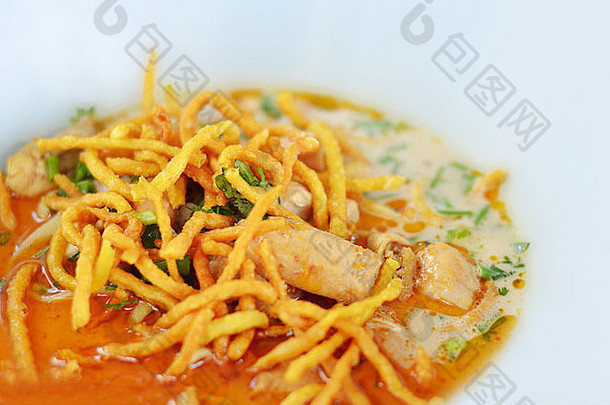 面条菜黄色的咖喱鸡考县我是著名的北部泰国食物